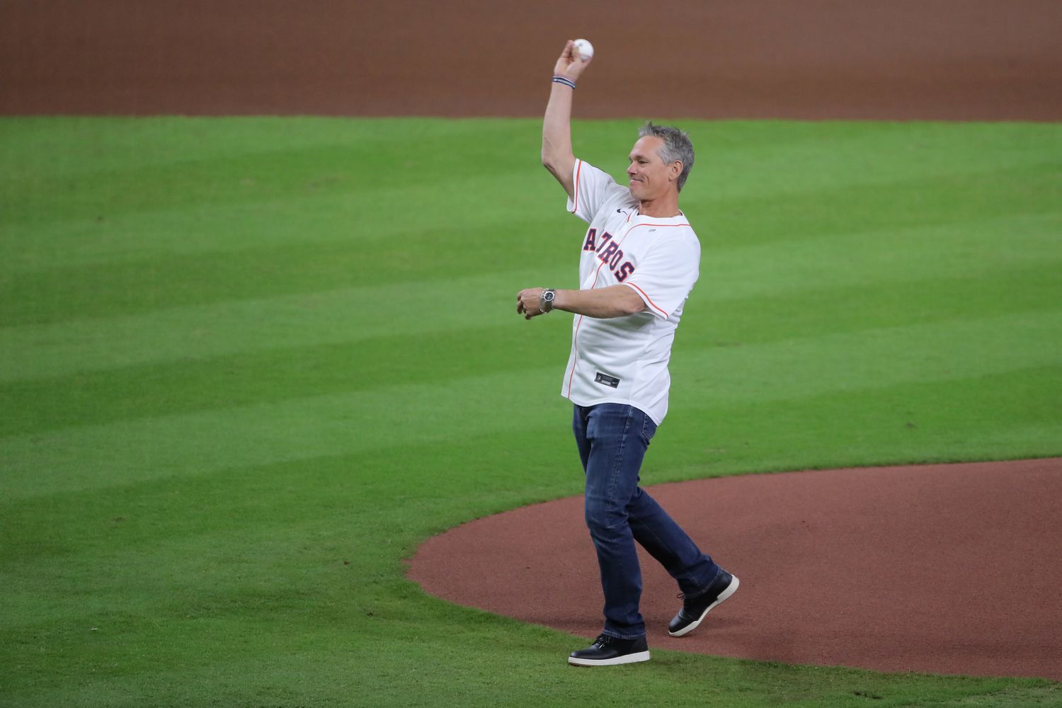 Houston Astros Hall of Famer Craig Biggio will throw out the ceremonial first pitch before Game 1 of the ALCS against the Texas Rangers at Minute Maid Park.